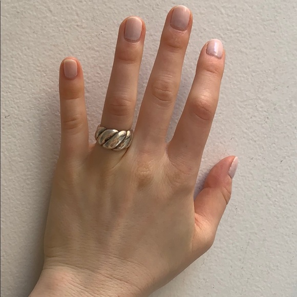 David Yurman Jewelry - David Yurman sculpted cable ring sz 6 David Yurman Jewelry - David Yurman sculpted cable ring sz 6